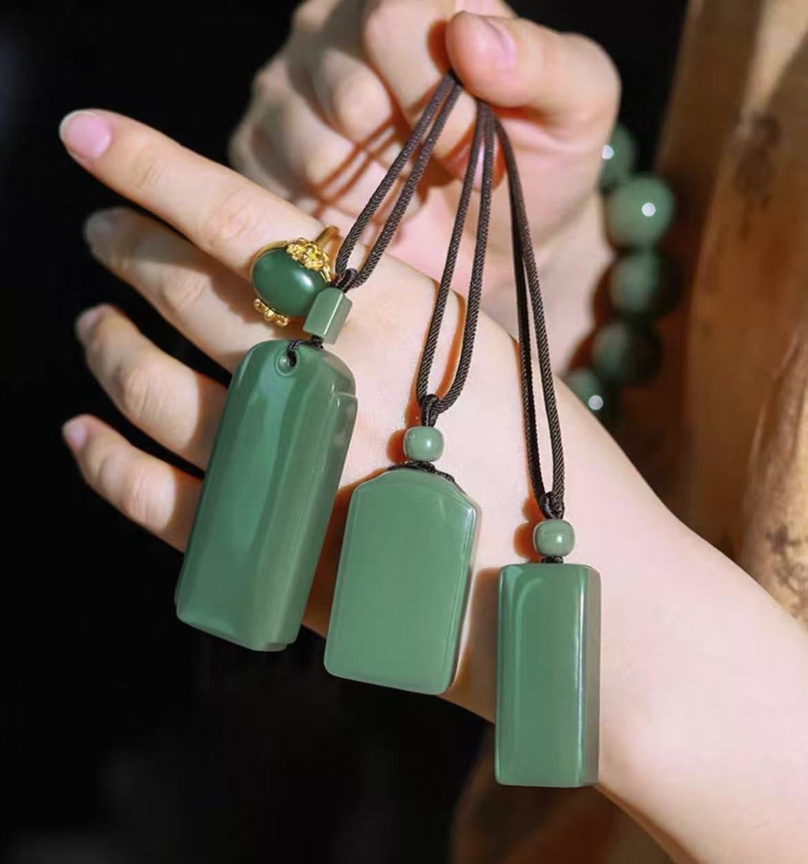 和田玉青玉细料平安牌