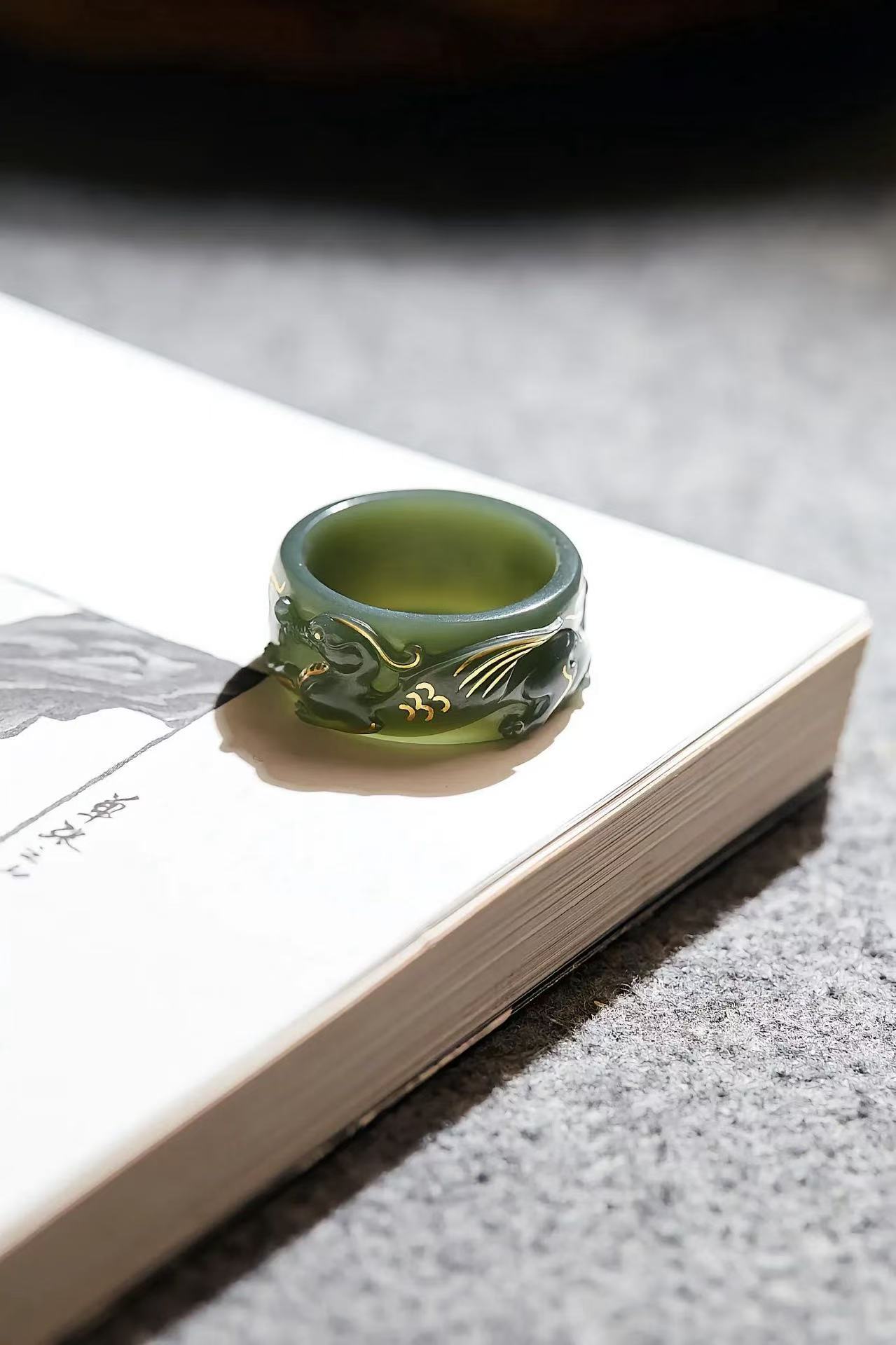 和田玉青玉戒指